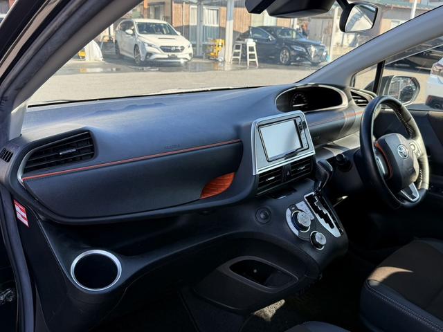 シエンタ ハイブリッドＧ　クエロ　禁煙車　純正ナビ　フルセグ　バックカメラ　両側電動スライドドア　ステアリングヒーター　シートヒーター　衝突軽減ブレーキ　レーンキープ　クルーズコントロール　Ｂｌｕｅｔｏｏｔｈ接続　純正１５インチＡＷ（48枚目）