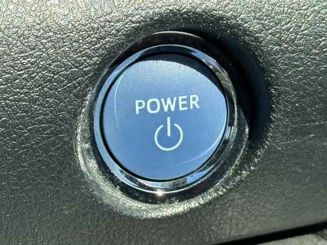 シエンタ ハイブリッドＧ　クエロ　禁煙車　純正ナビ　フルセグ　バックカメラ　両側電動スライドドア　ステアリングヒーター　シートヒーター　衝突軽減ブレーキ　レーンキープ　クルーズコントロール　Ｂｌｕｅｔｏｏｔｈ接続　純正１５インチＡＷ（59枚目）