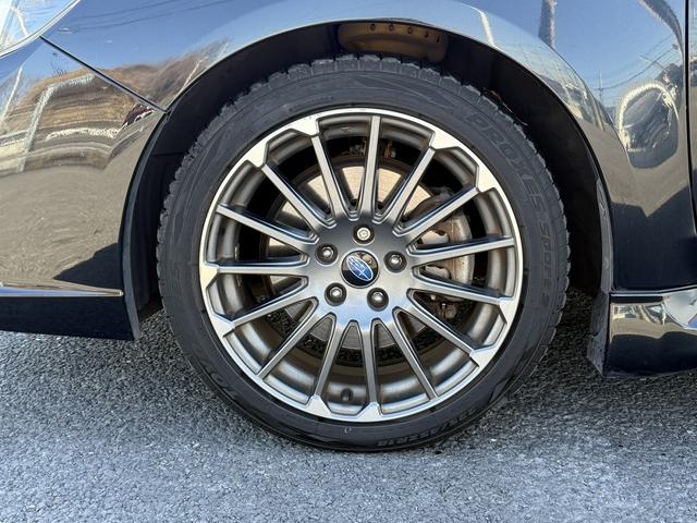 レヴォーグ １．６ＳＴＩスポーツアイサイト　赤黒革シート　純正ナビ　フルセグＴＶ　バックカメラ　アイサイト　パワーシート　シートヒーター　レーダークルーズ紺トロール　アイサイトｖｅｒ３　メモリ機能付きパワーシート　ブラインドスポットモニター（29枚目）