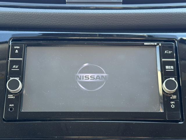 エクストレイル ２０Ｘ　禁煙車　フリップダウンモニター　純正ナビ　アラウンドビューモニター　フルセグ　デジタルインナーミラー　パワーバックドア　コーナーセンサー　衝突軽減ブレーキ　アイドリングストップ　ＥＴＣ（48枚目）