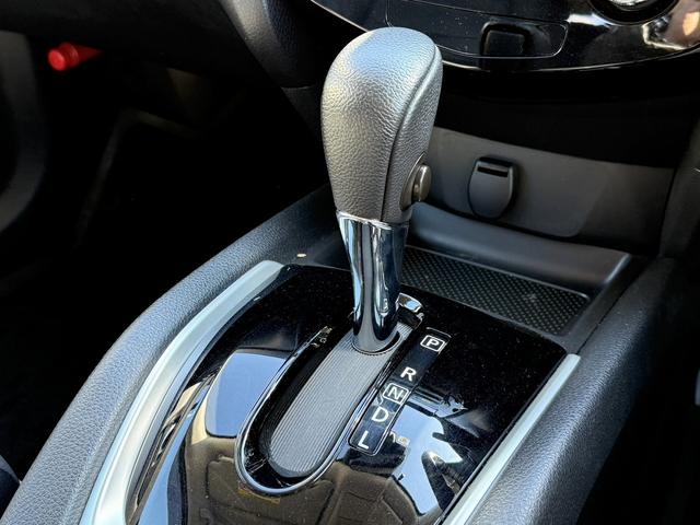 エクストレイル ２０Ｘ　禁煙車　フリップダウンモニター　純正ナビ　アラウンドビューモニター　フルセグ　デジタルインナーミラー　パワーバックドア　コーナーセンサー　衝突軽減ブレーキ　アイドリングストップ　ＥＴＣ（58枚目）