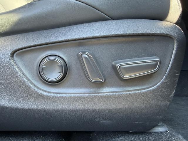 ハリアーハイブリッド Ｚ　禁煙車　ＪＢＬサウンド　純正１２．３インチナビ　アラウンドビューモニター　フルセグ　衝突軽減ブレーキ　電動リアゲート　リアトラフィックアラート　ビルドインＥＴＣ２．０　ブラインドスポットモニター（6枚目）