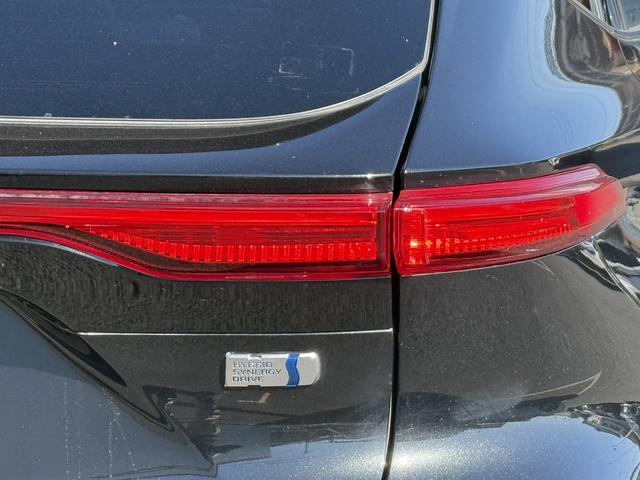 ハリアーハイブリッド Ｚ　禁煙車　ＪＢＬサウンド　純正１２．３インチナビ　アラウンドビューモニター　フルセグ　衝突軽減ブレーキ　電動リアゲート　リアトラフィックアラート　ビルドインＥＴＣ２．０　ブラインドスポットモニター（13枚目）