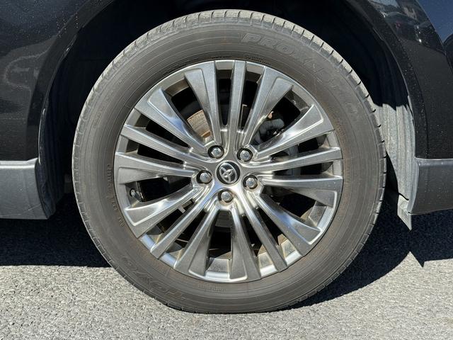 ハリアーハイブリッド Ｚ　禁煙車　ＪＢＬサウンド　純正１２．３インチナビ　アラウンドビューモニター　フルセグ　衝突軽減ブレーキ　電動リアゲート　リアトラフィックアラート　ビルドインＥＴＣ２．０　ブラインドスポットモニター（30枚目）