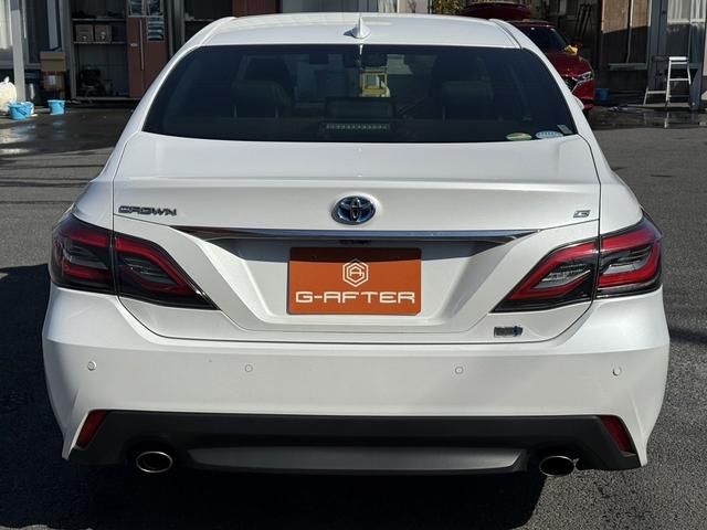 クラウンハイブリッド Ｇ　温熱機能付黒革シート　純正１２．３型ナビ　フルセグＴＶ　全周囲カメラ　メモリ機能付きパワーシート　デジタルインナーミラー　レーダークルーズコントロール　シートベンチレーション　クリアランスソナー（10枚目）