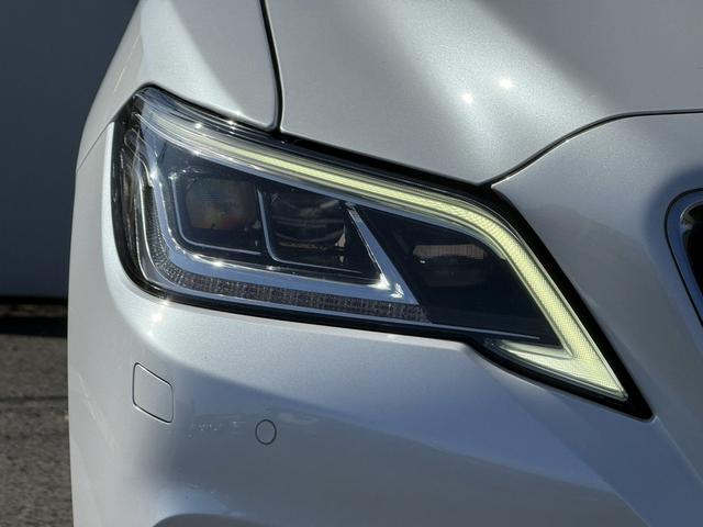 クラウンハイブリッド Ｇ　温熱機能付黒革シート　純正１２．３型ナビ　フルセグＴＶ　全周囲カメラ　メモリ機能付きパワーシート　デジタルインナーミラー　レーダークルーズコントロール　シートベンチレーション　クリアランスソナー（12枚目）