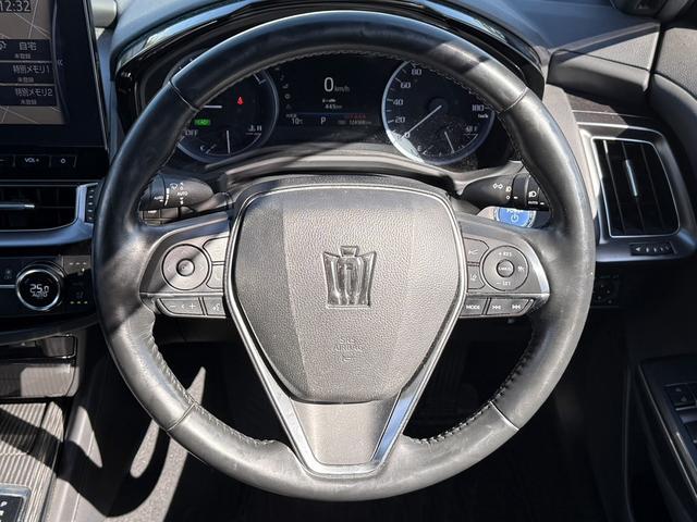 クラウンハイブリッド Ｇ　温熱機能付黒革シート　純正１２．３型ナビ　フルセグＴＶ　全周囲カメラ　メモリ機能付きパワーシート　デジタルインナーミラー　レーダークルーズコントロール　シートベンチレーション　クリアランスソナー（18枚目）