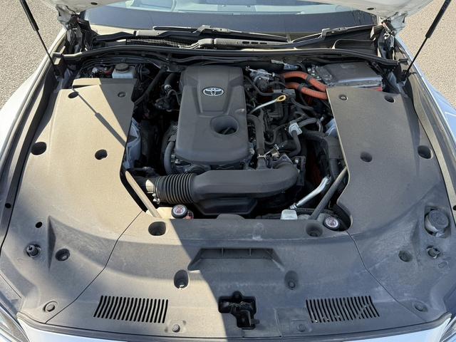 クラウンハイブリッド Ｇ　温熱機能付黒革シート　純正１２．３型ナビ　フルセグＴＶ　全周囲カメラ　メモリ機能付きパワーシート　デジタルインナーミラー　レーダークルーズコントロール　シートベンチレーション　クリアランスソナー（20枚目）