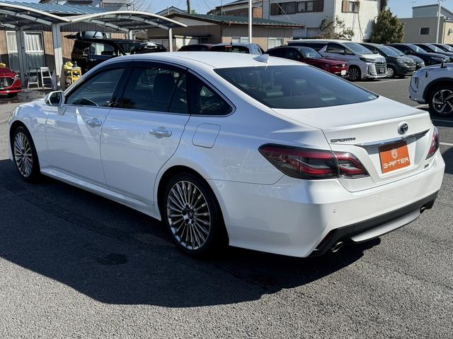 クラウンハイブリッド Ｇ　温熱機能付黒革シート　純正１２．３型ナビ　フルセグＴＶ　全周囲カメラ　メモリ機能付きパワーシート　デジタルインナーミラー　レーダークルーズコントロール　シートベンチレーション　クリアランスソナー（23枚目）