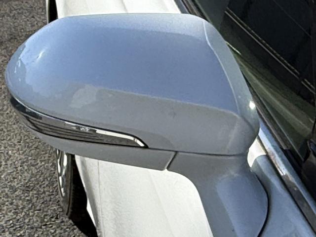 クラウンハイブリッド Ｇ　温熱機能付黒革シート　純正１２．３型ナビ　フルセグＴＶ　全周囲カメラ　メモリ機能付きパワーシート　デジタルインナーミラー　レーダークルーズコントロール　シートベンチレーション　クリアランスソナー（32枚目）