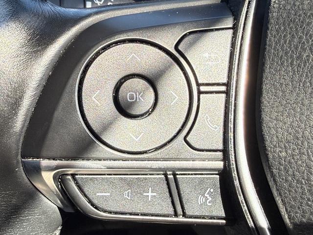 クラウンハイブリッド Ｇ　温熱機能付黒革シート　純正１２．３型ナビ　フルセグＴＶ　全周囲カメラ　メモリ機能付きパワーシート　デジタルインナーミラー　レーダークルーズコントロール　シートベンチレーション　クリアランスソナー（46枚目）