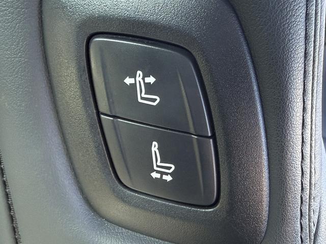 クラウンハイブリッド Ｇ　温熱機能付黒革シート　純正１２．３型ナビ　フルセグＴＶ　全周囲カメラ　メモリ機能付きパワーシート　デジタルインナーミラー　レーダークルーズコントロール　シートベンチレーション　クリアランスソナー（61枚目）