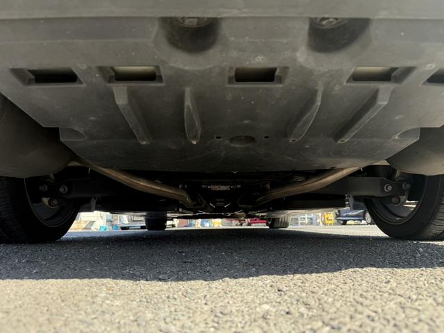 クラウンハイブリッド Ｇ　温熱機能付黒革シート　純正１２．３型ナビ　フルセグＴＶ　全周囲カメラ　メモリ機能付きパワーシート　デジタルインナーミラー　レーダークルーズコントロール　シートベンチレーション　クリアランスソナー（74枚目）