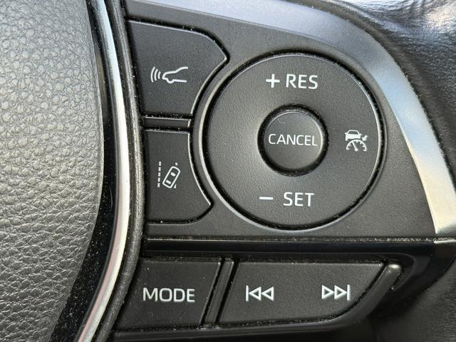 クラウンハイブリッド Ｓ　エレガンススタイル　禁煙車　純正ナビ　フルセグ　バックカメラ　ハーフレザーシート　シートヒーター　パワーシート　衝突被害軽減ブレーキ　アダプティブクルーズコントロール　クリアランスソナー　ＥＴＣ２．０　レーンアシスト（5枚目）