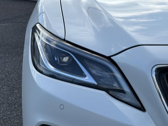 クラウンハイブリッド Ｓ　エレガンススタイル　禁煙車　純正ナビ　フルセグ　バックカメラ　ハーフレザーシート　シートヒーター　パワーシート　衝突被害軽減ブレーキ　アダプティブクルーズコントロール　クリアランスソナー　ＥＴＣ２．０　レーンアシスト（17枚目）