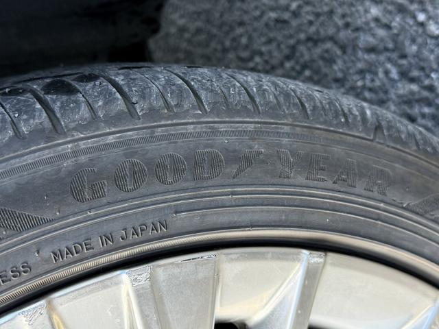 クラウンハイブリッド Ｓ　エレガンススタイル　禁煙車　純正ナビ　フルセグ　バックカメラ　ハーフレザーシート　シートヒーター　パワーシート　衝突被害軽減ブレーキ　アダプティブクルーズコントロール　クリアランスソナー　ＥＴＣ２．０　レーンアシスト（27枚目）