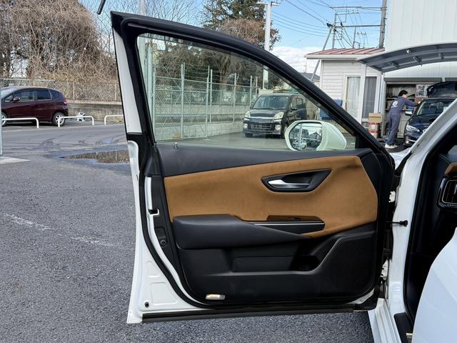 クラウンハイブリッド Ｓ　エレガンススタイル　禁煙車　純正ナビ　フルセグ　バックカメラ　ハーフレザーシート　シートヒーター　パワーシート　衝突被害軽減ブレーキ　アダプティブクルーズコントロール　クリアランスソナー　ＥＴＣ２．０　レーンアシスト（34枚目）