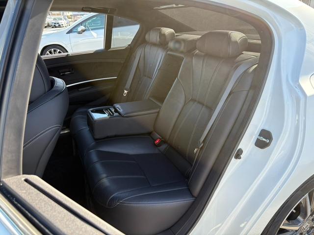 ���Ǝҗl�ւ̔̔��͂��f�肳���Ă��������܂��B�@�Ԍ������ԗ��̏ꍇ�́A�Ԍ����擾�������x�������z�ŕ\�����Ă���܂��B