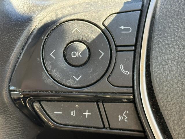 クラウンハイブリッド Ｓ　Ｃパッケージ　純正８インチナビ　フルセグ　バックカメラ　白革シート　衝突軽減ブレーキ　シートエアコン　ステアリングヒーター　リアトラフィックアラート　ブラインドスポットモニター　ビルトインＥＴＣ２．０　ＢＴ接続（49枚目）