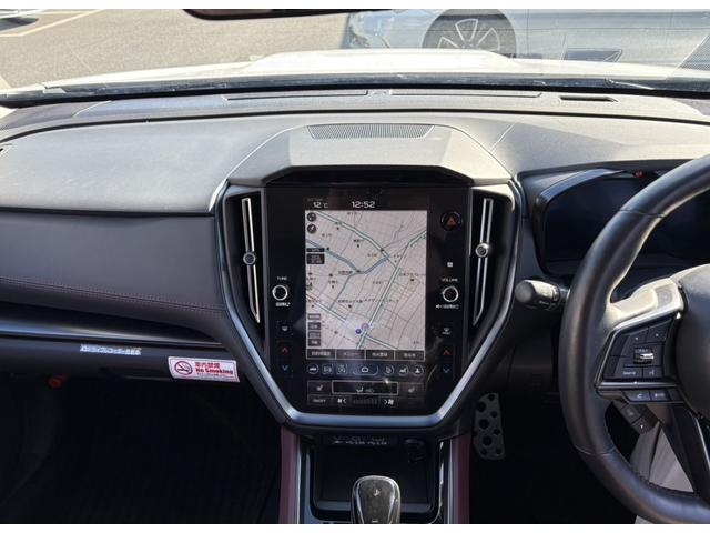 レヴォーグ ＳＴＩスポーツ　ＥＸ　禁煙車　ハーマンカードンサウンド　純正１１．４型ナビ　赤革シート　アイサイトＸ　アラウンドビューカメラ　フルセグＴＶ　電動リアゲート　メモリ付きパワーシート　シートヒーター　Ｂｌｕｅｔｏｏｔｈ接続（4枚目）