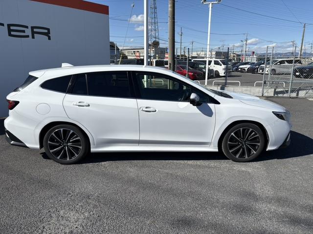 レヴォーグ ＳＴＩスポーツ　ＥＸ　禁煙車　ハーマンカードンサウンド　純正１１．４型ナビ　赤革シート　アイサイトＸ　アラウンドビューカメラ　フルセグＴＶ　電動リアゲート　メモリ付きパワーシート　シートヒーター　Ｂｌｕｅｔｏｏｔｈ接続（11枚目）