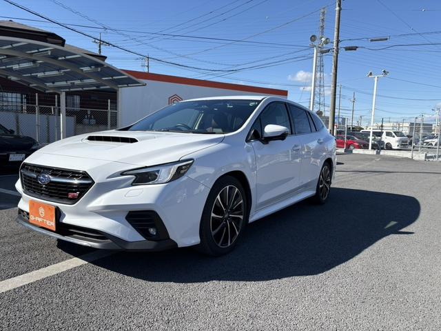 レヴォーグ ＳＴＩスポーツ　ＥＸ　禁煙車　ハーマンカードンサウンド　純正１１．４型ナビ　赤革シート　アイサイトＸ　アラウンドビューカメラ　フルセグＴＶ　電動リアゲート　メモリ付きパワーシート　シートヒーター　Ｂｌｕｅｔｏｏｔｈ接続（16枚目）