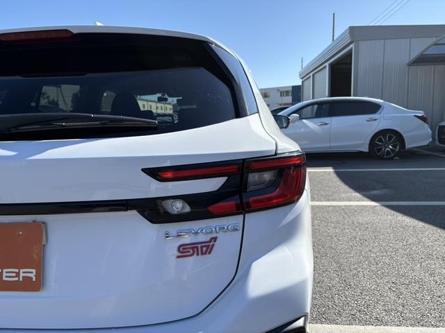 レヴォーグ ＳＴＩスポーツ　ＥＸ　禁煙車　ハーマンカードンサウンド　純正１１．４型ナビ　赤革シート　アイサイトＸ　アラウンドビューカメラ　フルセグＴＶ　電動リアゲート　メモリ付きパワーシート　シートヒーター　Ｂｌｕｅｔｏｏｔｈ接続（21枚目）