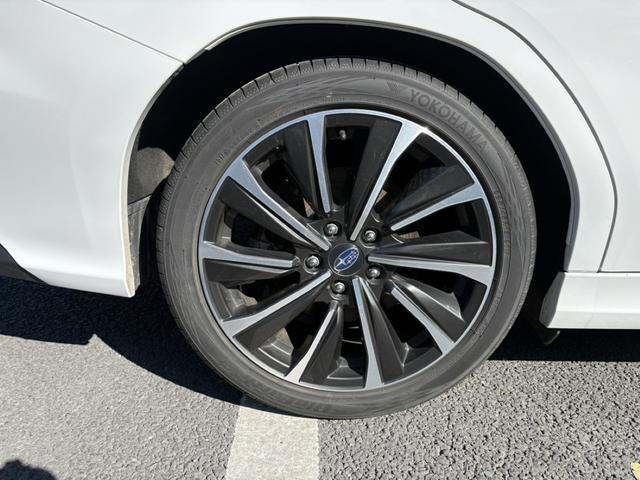 レヴォーグ ＳＴＩスポーツ　ＥＸ　禁煙車　ハーマンカードンサウンド　純正１１．４型ナビ　赤革シート　アイサイトＸ　アラウンドビューカメラ　フルセグＴＶ　電動リアゲート　メモリ付きパワーシート　シートヒーター　Ｂｌｕｅｔｏｏｔｈ接続（30枚目）