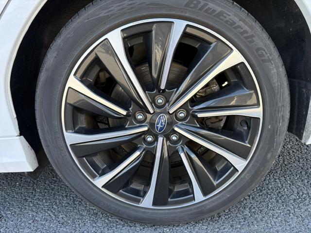 レヴォーグ ＳＴＩスポーツ　ＥＸ　禁煙車　ハーマンカードンサウンド　純正１１．４型ナビ　赤革シート　アイサイトＸ　アラウンドビューカメラ　フルセグＴＶ　電動リアゲート　メモリ付きパワーシート　シートヒーター　Ｂｌｕｅｔｏｏｔｈ接続（31枚目）