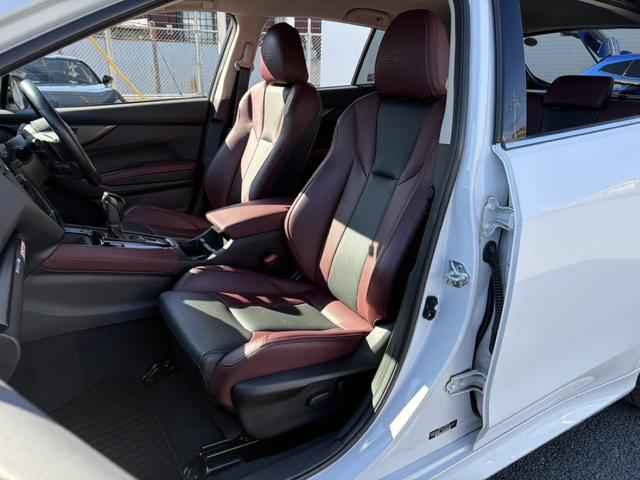 レヴォーグ ＳＴＩスポーツ　ＥＸ　禁煙車　ハーマンカードンサウンド　純正１１．４型ナビ　赤革シート　アイサイトＸ　アラウンドビューカメラ　フルセグＴＶ　電動リアゲート　メモリ付きパワーシート　シートヒーター　Ｂｌｕｅｔｏｏｔｈ接続（46枚目）