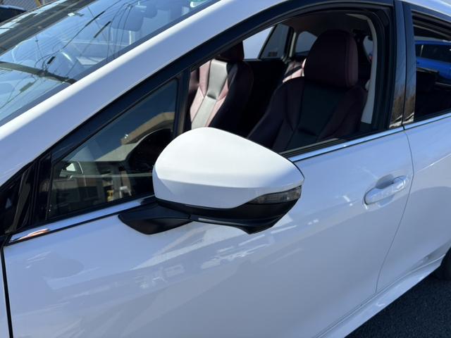 レヴォーグ ＳＴＩスポーツ　ＥＸ　禁煙車　ハーマンカードンサウンド　純正１１．４型ナビ　赤革シート　アイサイトＸ　アラウンドビューカメラ　フルセグＴＶ　電動リアゲート　メモリ付きパワーシート　シートヒーター　Ｂｌｕｅｔｏｏｔｈ接続（50枚目）