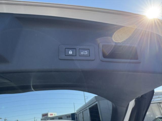 レヴォーグ ＳＴＩスポーツ　ＥＸ　禁煙車　ハーマンカードンサウンド　純正１１．４型ナビ　赤革シート　アイサイトＸ　アラウンドビューカメラ　フルセグＴＶ　電動リアゲート　メモリ付きパワーシート　シートヒーター　Ｂｌｕｅｔｏｏｔｈ接続（69枚目）