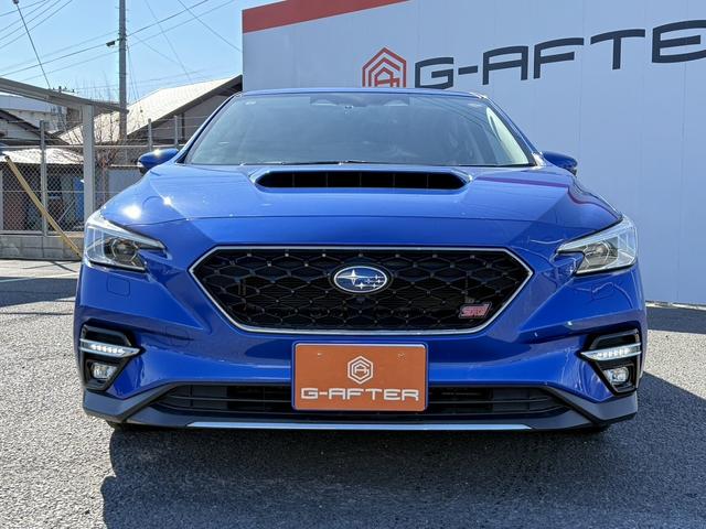 レヴォーグ ＳＴＩスポーツ　ＥＸ　禁煙車　純正１１．６インチナビ　フルセグ　フロント・サイド・バックカメラ　赤黒ツートンレザー　アイサイトＸ　メモリ付パワーシート　電動リアゲート　シートヒーター　アダプティブクルーズコントロール（8枚目）