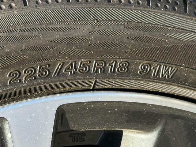 レヴォーグ ＳＴＩスポーツ　ＥＸ　禁煙車　純正１１．６インチナビ　フルセグ　フロント・サイド・バックカメラ　赤黒ツートンレザー　アイサイトＸ　メモリ付パワーシート　電動リアゲート　シートヒーター　アダプティブクルーズコントロール（34枚目）