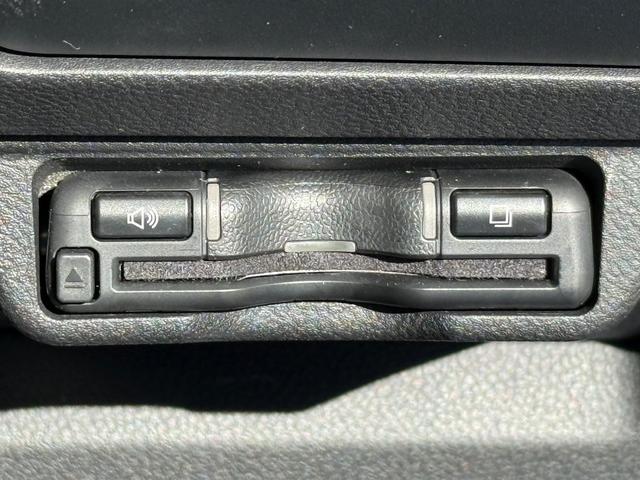 レヴォーグ ＳＴＩスポーツ　ＥＸ　禁煙車　純正１１．６インチナビ　フルセグ　フロント・サイド・バックカメラ　赤黒ツートンレザー　アイサイトＸ　メモリ付パワーシート　電動リアゲート　シートヒーター　アダプティブクルーズコントロール（57枚目）