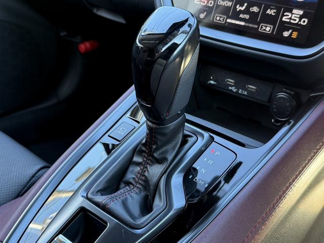 レヴォーグ ＳＴＩスポーツ　ＥＸ　禁煙車　純正１１．６インチナビ　フルセグ　フロント・サイド・バックカメラ　赤黒ツートンレザー　アイサイトＸ　メモリ付パワーシート　電動リアゲート　シートヒーター　アダプティブクルーズコントロール（60枚目）