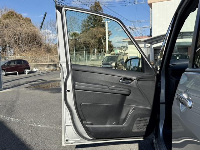 セレナ ＸＶ　Ｒ５登録　禁煙車　純正ナビ　バックカメラ　両側パワースライドドア　プロパイロットシステム　衝突軽減ブレーキ　パドルシフト　アイドリングストップ　オートマチックハイビーム　Ｂｌｕｅｔｏｏｔｈ　ＥＴＣ（36枚目）