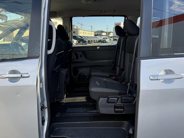 セレナ ＸＶ　Ｒ５登録　禁煙車　純正ナビ　バックカメラ　両側パワースライドドア　プロパイロットシステム　衝突軽減ブレーキ　パドルシフト　アイドリングストップ　オートマチックハイビーム　Ｂｌｕｅｔｏｏｔｈ　ＥＴＣ（46枚目）