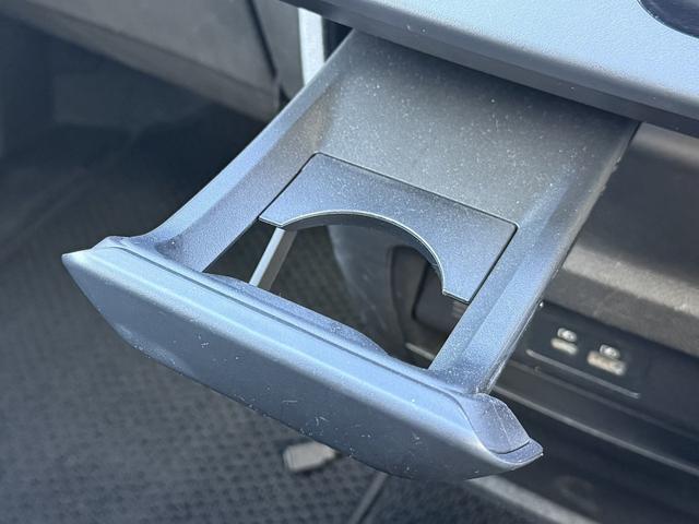 セレナ ＸＶ　Ｒ５登録　禁煙車　純正ナビ　バックカメラ　両側パワースライドドア　プロパイロットシステム　衝突軽減ブレーキ　パドルシフト　アイドリングストップ　オートマチックハイビーム　Ｂｌｕｅｔｏｏｔｈ　ＥＴＣ（61枚目）