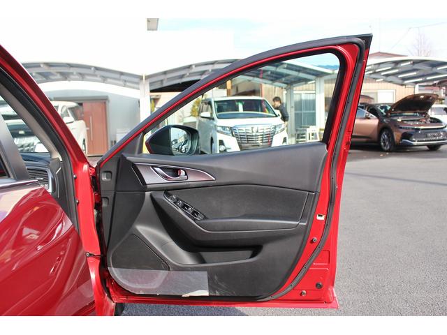ＭＡＺＤＡ３セダン ２０Ｓプロアクティブ　純正８．８インチナビ　フルセグ　３６０度カメラ　レーダークルーズコントロール　ＬＥＤヘッドライト　ブラインドスポットモニター　クリアランスソナー　パドルシフト　ＥＴＣ　ＬＥＤヘッドライト　スマートキー（31枚目）