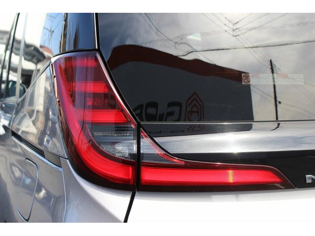 ノア Ｘ　禁煙車　純正８インチディスプレイオーディオ　バックカメラ　電動スライドドア　トヨタセーフティセンス　レーダークルーズコントロール　ＬＥＤヘッドライト　オートライト　Ｂｌｕｅｔｏｏｔｈ接続　ＵＳＢ接続（20枚目）