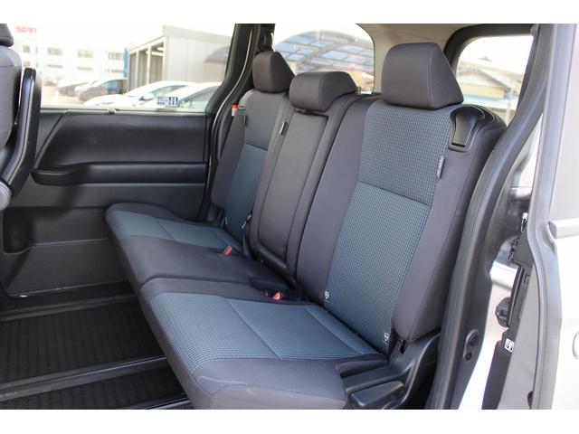 ノア Ｘ　禁煙車　純正８インチディスプレイオーディオ　バックカメラ　電動スライドドア　トヨタセーフティセンス　レーダークルーズコントロール　ＬＥＤヘッドライト　オートライト　Ｂｌｕｅｔｏｏｔｈ接続　ＵＳＢ接続（44枚目）