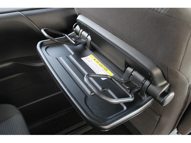 ノア Ｘ　禁煙車　純正８インチディスプレイオーディオ　バックカメラ　電動スライドドア　トヨタセーフティセンス　レーダークルーズコントロール　ＬＥＤヘッドライト　オートライト　Ｂｌｕｅｔｏｏｔｈ接続　ＵＳＢ接続（50枚目）