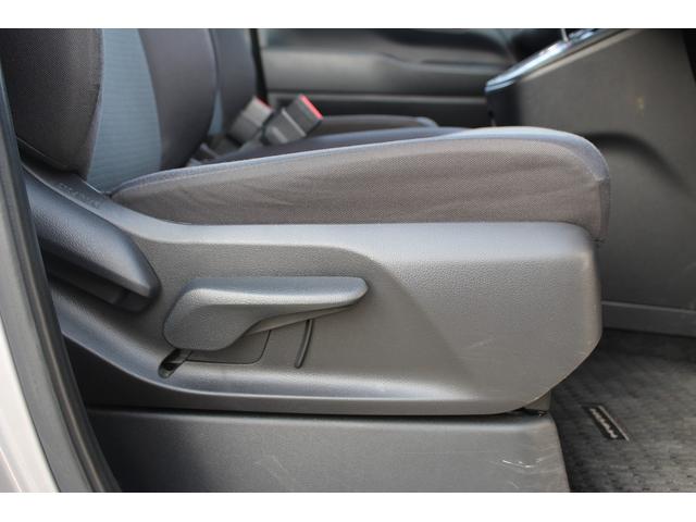 ノア Ｘ　禁煙車　純正８インチディスプレイオーディオ　バックカメラ　電動スライドドア　トヨタセーフティセンス　レーダークルーズコントロール　ＬＥＤヘッドライト　オートライト　Ｂｌｕｅｔｏｏｔｈ接続　ＵＳＢ接続（55枚目）