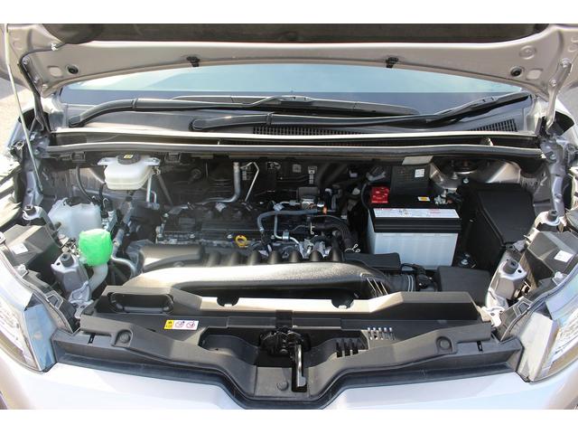 ノア Ｘ　禁煙車　純正８インチディスプレイオーディオ　バックカメラ　電動スライドドア　トヨタセーフティセンス　レーダークルーズコントロール　ＬＥＤヘッドライト　オートライト　Ｂｌｕｅｔｏｏｔｈ接続　ＵＳＢ接続（76枚目）