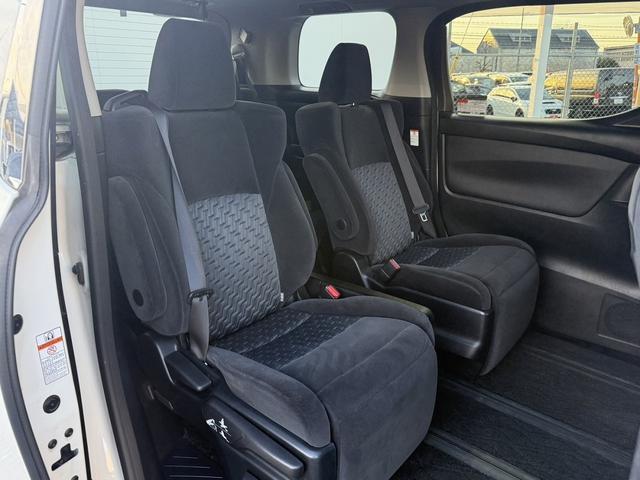 アルファード ２．５Ｓ　Ａパッケージ　禁煙車　サンルーフ　純正１０インチ後席モニター　モデリスタエアロ　純正１０インチナビ　両側電動スライドドア　フルセグ　バックカメラ　クルーズコントロール　Ｂｌｕｅｔｏｏｔｈ接続　ビルトインＥＴＣ（47枚目）