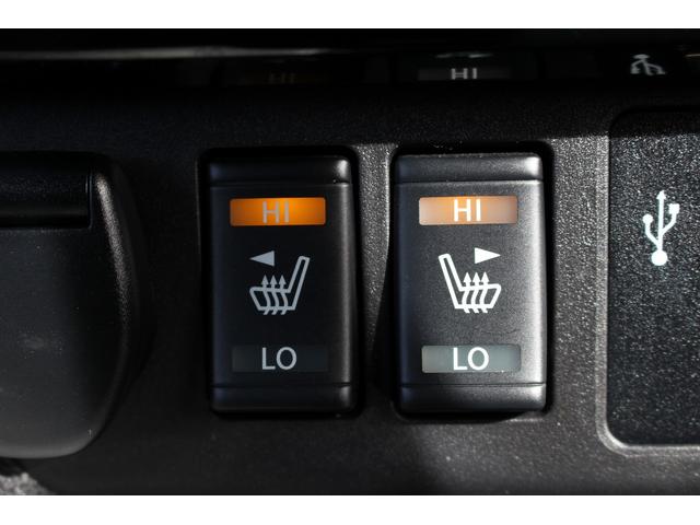 リーフ ニスモ　純正ナビ　フルセグ　３６０度カメラ　衝突軽減ブレーキ　プロパイロット　ＬＥＤヘッドライト　シートヒーター　ブラインドスポットモニター　社外アルミホイール　スマートキー　ＥＴＣ（5枚目）