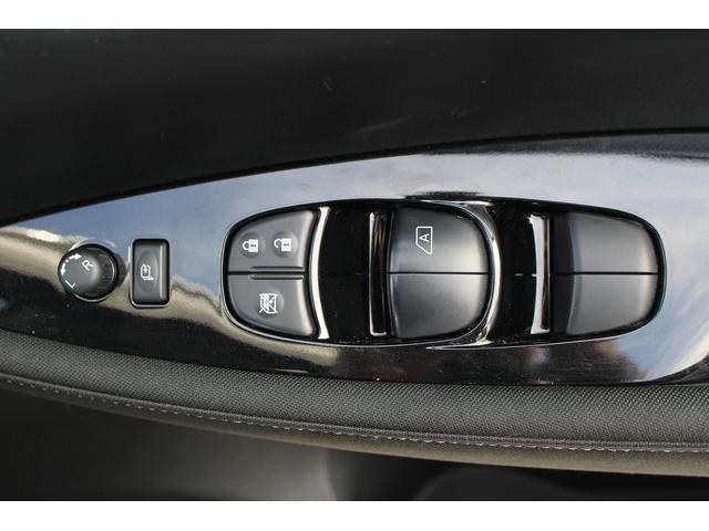 リーフ ニスモ　純正ナビ　フルセグ　３６０度カメラ　衝突軽減ブレーキ　プロパイロット　ＬＥＤヘッドライト　シートヒーター　ブラインドスポットモニター　社外アルミホイール　スマートキー　ＥＴＣ（52枚目）