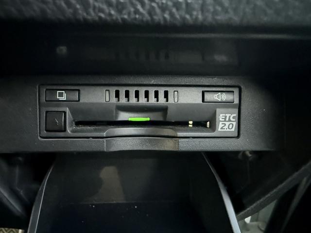 ノア ハイブリッドＳｉ　ダブルバイビー　禁煙車　純正９インチナビ　衝突軽減ブレーキ　両側電動スライドドア　フルセグ　バックカメラ　クルーズコントロール　ハーフレザー　シートヒーター　レーンキープ　ビューモニター．０　オートハイビーム（65枚目）