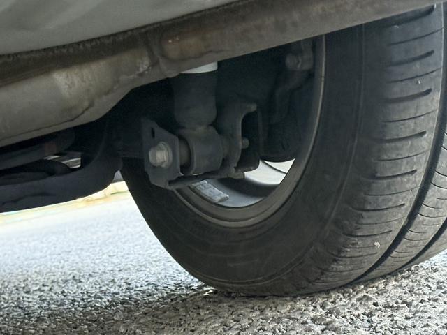 ノア ハイブリッドＳｉ　ダブルバイビー　禁煙車　純正９インチナビ　衝突軽減ブレーキ　両側電動スライドドア　フルセグ　バックカメラ　クルーズコントロール　ハーフレザー　シートヒーター　レーンキープ　ビューモニター．０　オートハイビーム（76枚目）